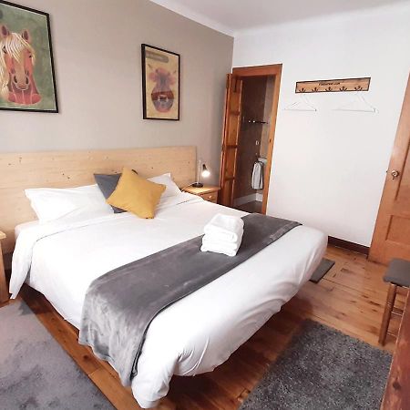 Hostal Fonda Prat Puigcerdà Екстериор снимка