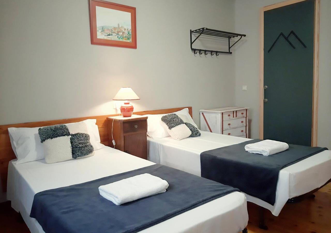 Hostal Fonda Prat Puigcerdà Екстериор снимка