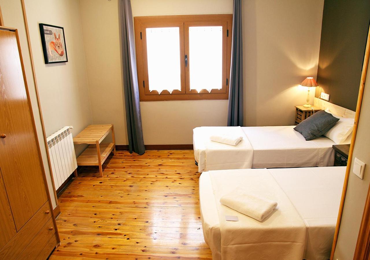Hostal Fonda Prat Puigcerdà Екстериор снимка