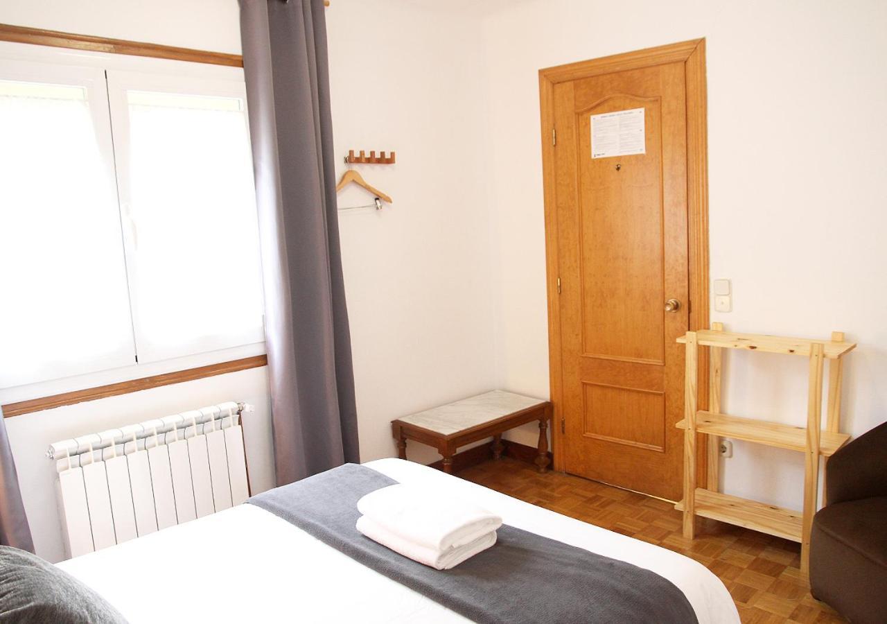 Hostal Fonda Prat Puigcerdà Екстериор снимка